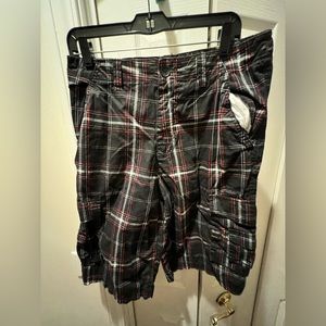 Men’s machine shorts size 32